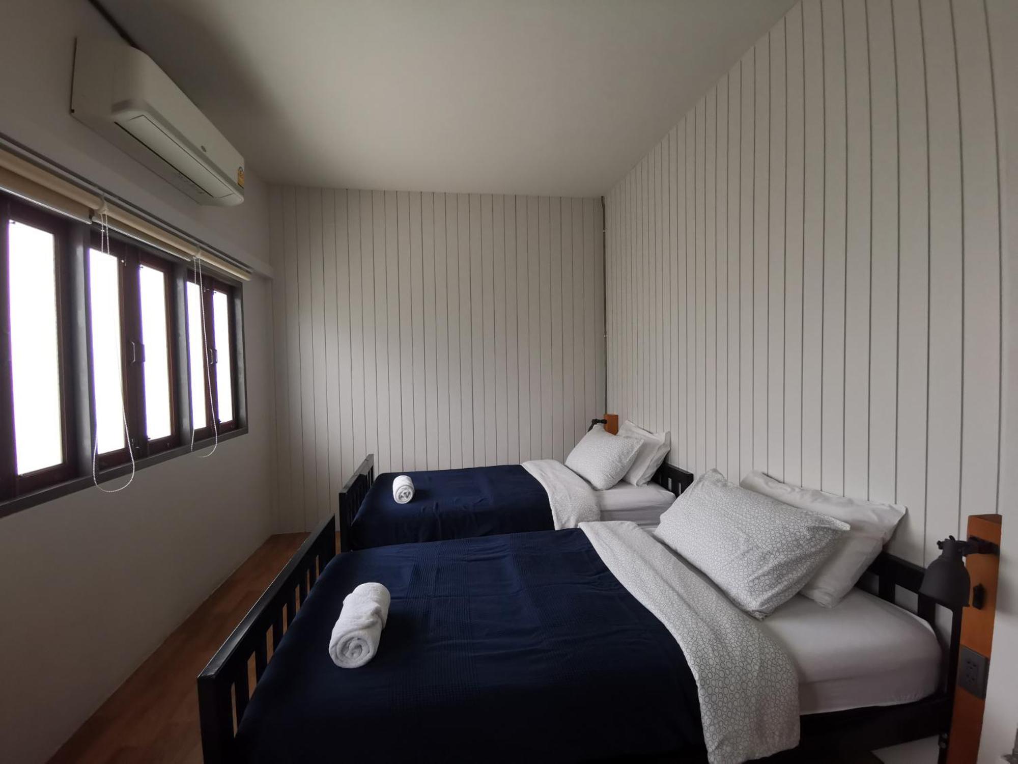 Liaw Base House Hostel กรุงเทพมหานคร ภายนอก รูปภาพ